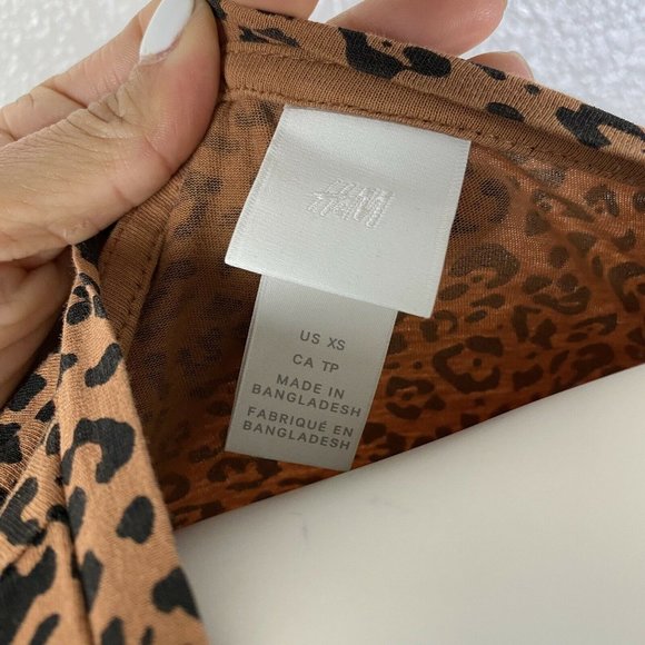 H&M Women's Shirt Leopard Print Front Twist Crop T - Picture 3 of 4